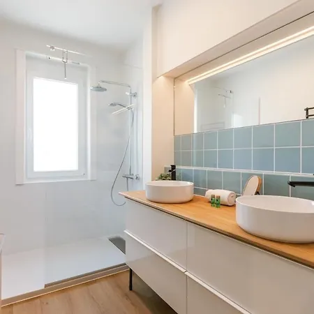 Huswell - Frontal Seaview In Apartment Ostende