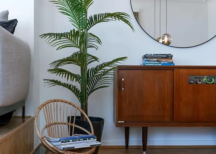 Huswell - Frontal Seaview In *